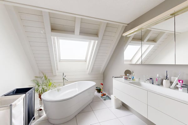 3.5-Zimmer Maisonettewohnung mit unverbaubarem Ausblick 12