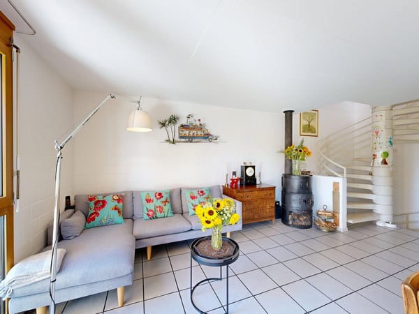 6.5-Zimmer-Doppelhaus mit Autoeinstellplatz 5