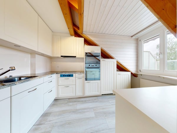 Zentrale 3.5-Zimmer-Dachwohnung 2