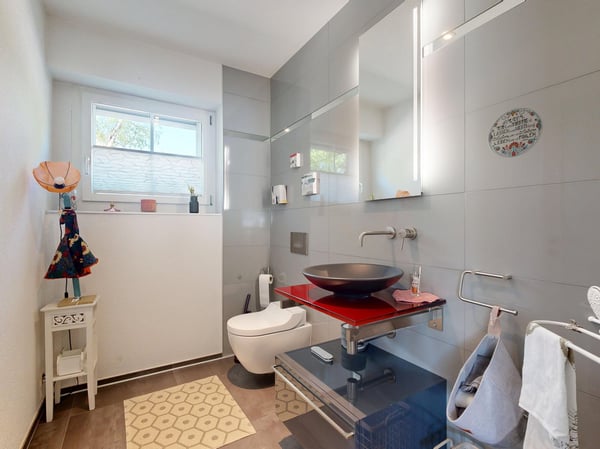 Exklusives 4.5-Zimmer Einfamilienhaus an ruhiger Lage 6