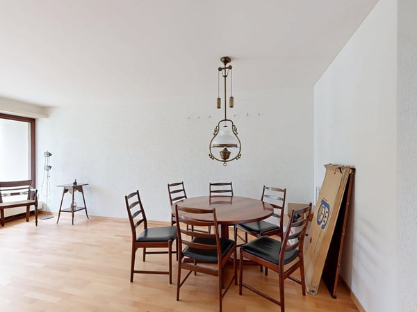 Grosszügiges 4.5-Zimmer-Doppelhaus mit vielseitigem Ausbaupotenzial 6