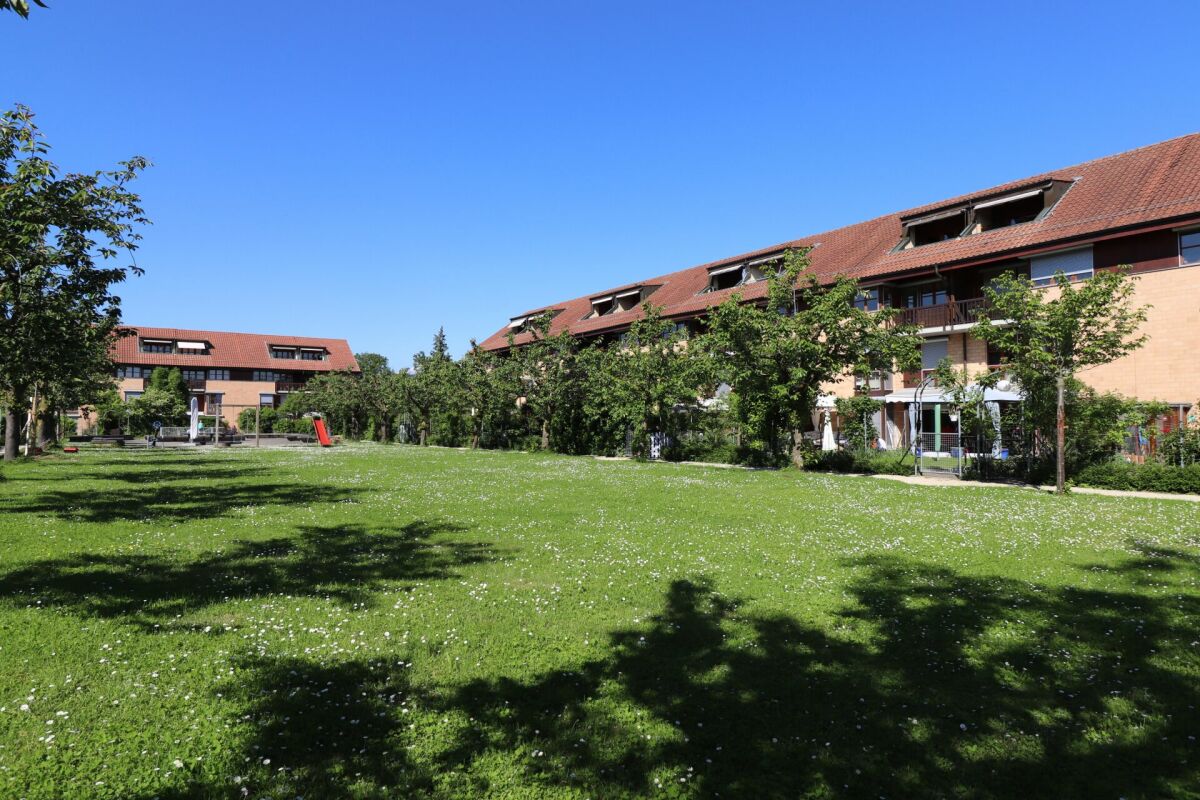 Bild Im beliebten Freuler-Quartier - modernisierte Maisonette-Dachwohnung mit 2 Balkonen
