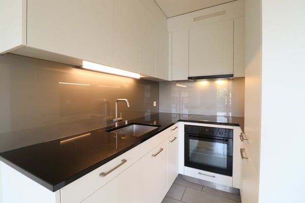 Zwischen SBB und Margarethenpark - helle 1-Zimmerwohnung in Basel 2