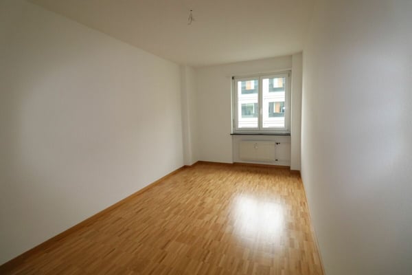 Zwischen SBB und Margarethenpark - helle 1-Zimmerwohnung in Basel 9