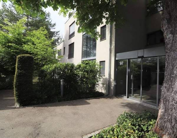 Moderne 1 1/2-Zimmer-Attika-Wohnung mit grossartiger Aussicht 2