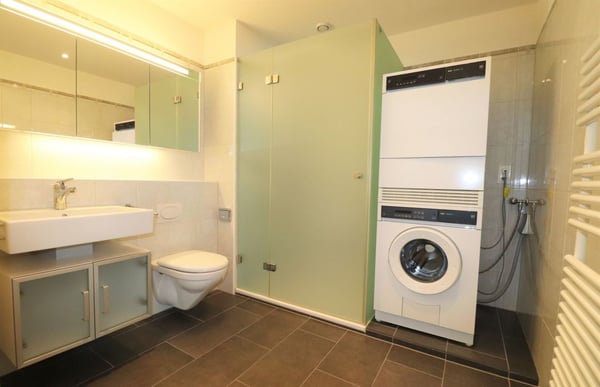 Moderne 1 1/2-Zimmer-Attika-Wohnung mit grossartiger Aussicht 10