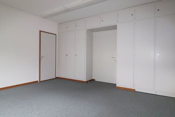 Helle Büroräume Nähe Aeschenplatz und Bahnhof SBB 6