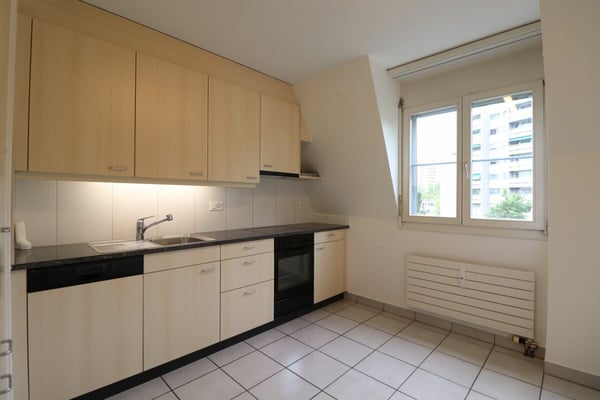 Nähe Gartenbad Eglisee und Lange Erlen - gemütliche 4-Zimmer-Maisonettewohnung im 2./3.OG 3