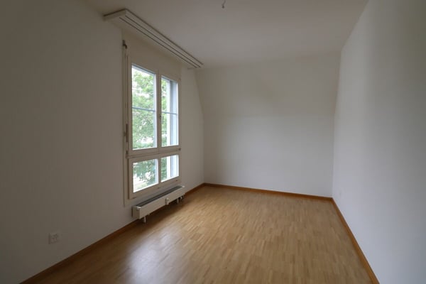 Nähe Gartenbad Eglisee und Lange Erlen - gemütliche 4-Zimmer-Maisonettewohnung im 2./3.OG 9