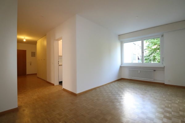 Nähe Spalentor - schöne 4-Zimmer-Wohnung im 1.OG (ideal für 2-3 Personen) 2