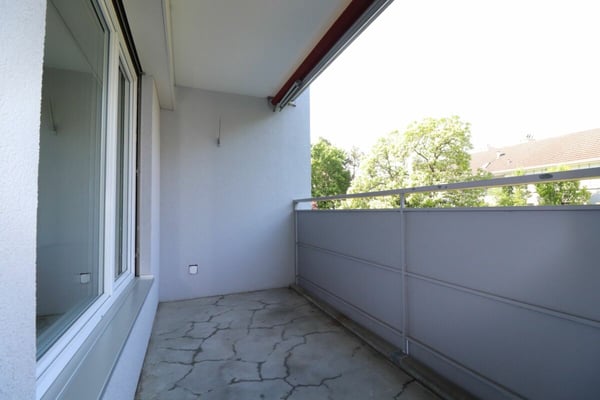 Am Lindenplatz - frisch renovierte, grosszügige 4-Zimmer-Wohnung im 1.OG 13