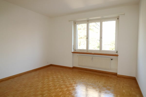 Nähe Aeschenplatz und Bahnhof SBB - grosszügige 4 1/2-Zimmer-Wohnung im 4.OG 7