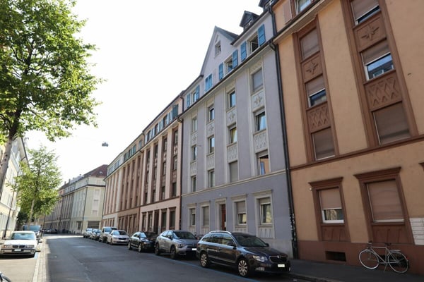 Nähe Bad. Bahnhof im Rosental-Quartier - Mehrfamilienhaus an gut angebundener Lage 2