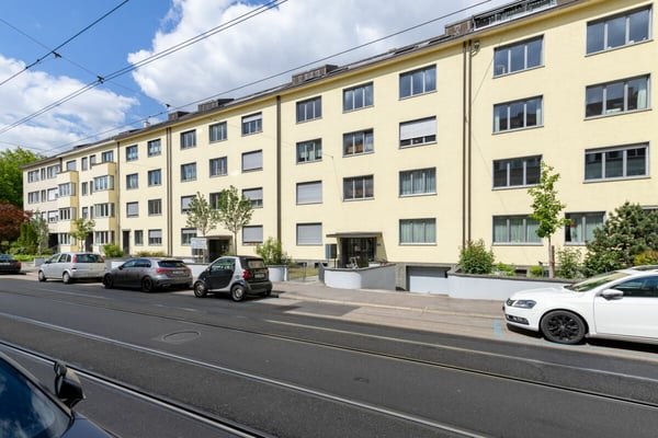 Nähe Sevogelplatz und Karl-Barth-Platz - Einstellplätze in Basel zu vermieten