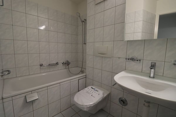 Nähe Kannenfeldpark - schöne 1 1/2-Zimmerwohnung in ruhiger Seitenstrasse zu vermieten 10