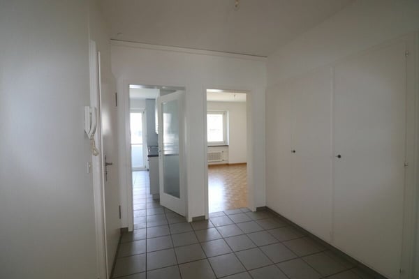 Nähe Kannenfeldpark - schöne 1 1/2-Zimmerwohnung in ruhiger Seitenstrasse zu vermieten 3