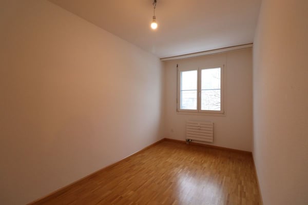 Nähe Gartenbad Eglisee und Lange Erlen - gemütliche 4-Zimmerwohnung im 1.OG 10