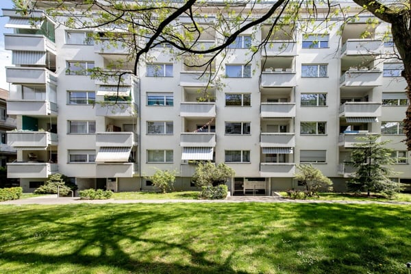 Zwischen Gartenbad Bachgraben und Kannenfeldpark - gemütliche 3-Zimmer-Wohnung im 3.OG 1