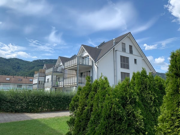 charmante 1.5-Zimmer-Duplexwohnung mit Bergblick 1