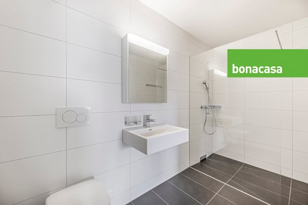 grosszügige Wohnung mit Sicht ins Grüne 4