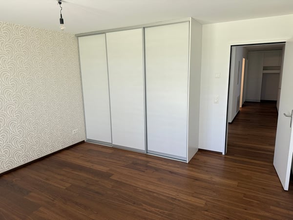 Helle 3.5-Zi.-Wohnung im Erdgeschoss in Feldbrunnen – modern, in ruhigem Quartier, sofort verfügbar 4