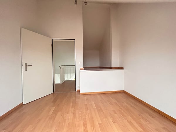charmante 4.5-Zimmer-Duplexwohnung mit Bergblick 8