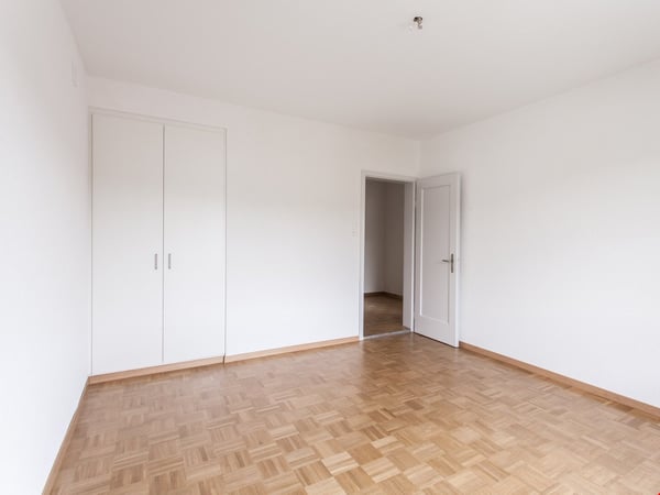 Charmante 6.5-Zimmer-Wohnung mit Balkon in St. Gallen 13