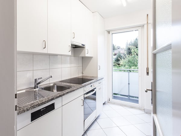 Charmante 6.5-Zimmer-Wohnung mit Balkon in St. Gallen 7