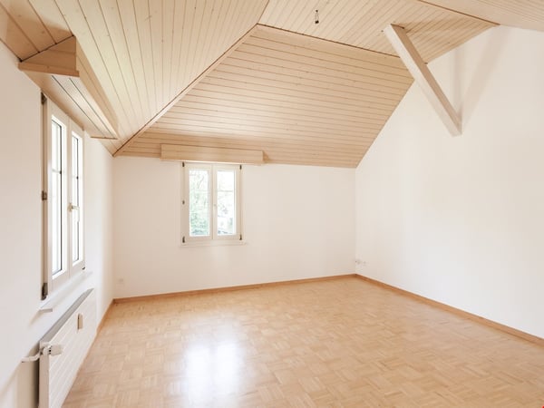 Helle 5.5 Zimmer Wohnung 3