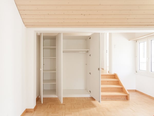 Helle 5.5 Zimmer Wohnung 11