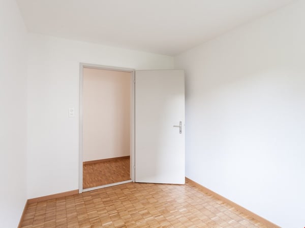 Helle und gepflegte 4-Zimmer-Wohnung mit Balkon in St. Gallen 12