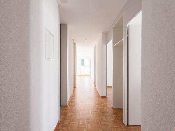 Geräumige 1.5-Zimmer-Wohnung mit Balkon 9