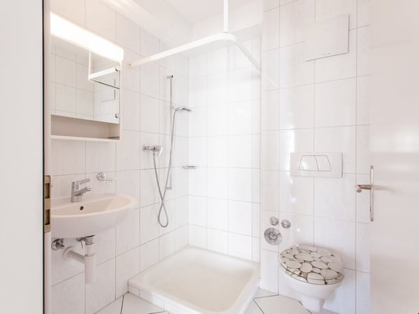 Geräumige 1.5-Zimmer-Wohnung mit Balkon 10