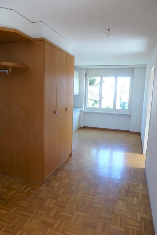 Wir vermieten diese preiswerte 1½-Zimmer-Wohnung im 1.OG. 3