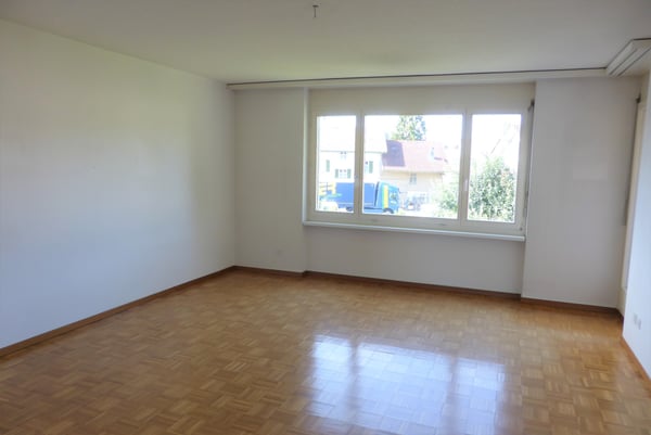 Wir vermieten diese preiswerte 1½-Zimmer-Wohnung im 1.OG. 4