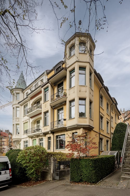 *** Traumhafte und hochwertig sanierte 1.5-Zimmer-Maisonette-Wohnung *** 2