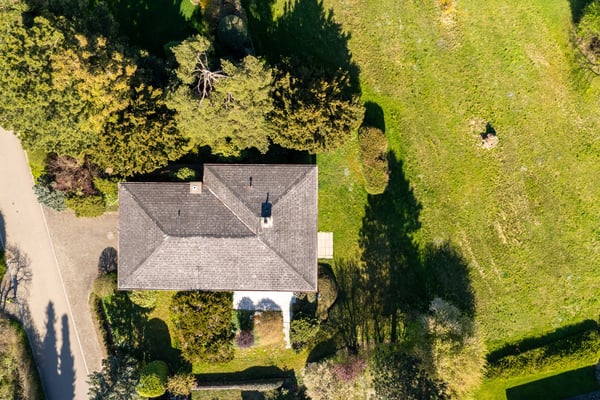 Freistehendes, neu renoviertes Einfamilienhaus mit Garten