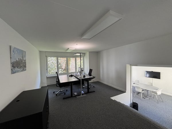 Grosszügige Büro-/Praxisräume unweit vom Hegibachplatz 3