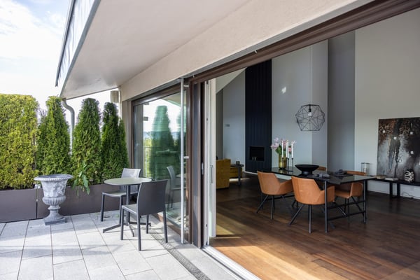 Exklusive 5.5-Zimmer-Attikawohnung mit grosser Terrasse und Weitsicht in Zumikon 5