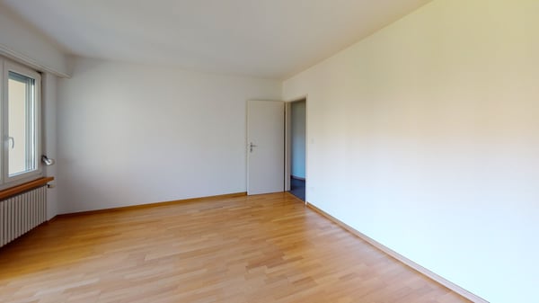 Grosszügige 6-Zimmerwohnung mit zwei Balkonen in Dietikon zu vermieten! 4