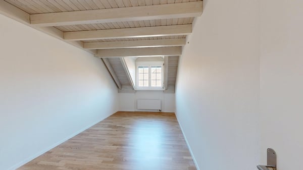 Charmante 3.5-Zimmer-Maisonette-Wohnung in Affoltern am Albis zu vermieten! 4