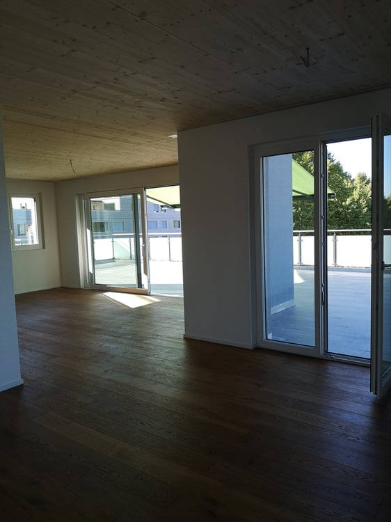 Moderne 3.5-Zimmer-Wohnung mit Terrasse und Aussicht 4