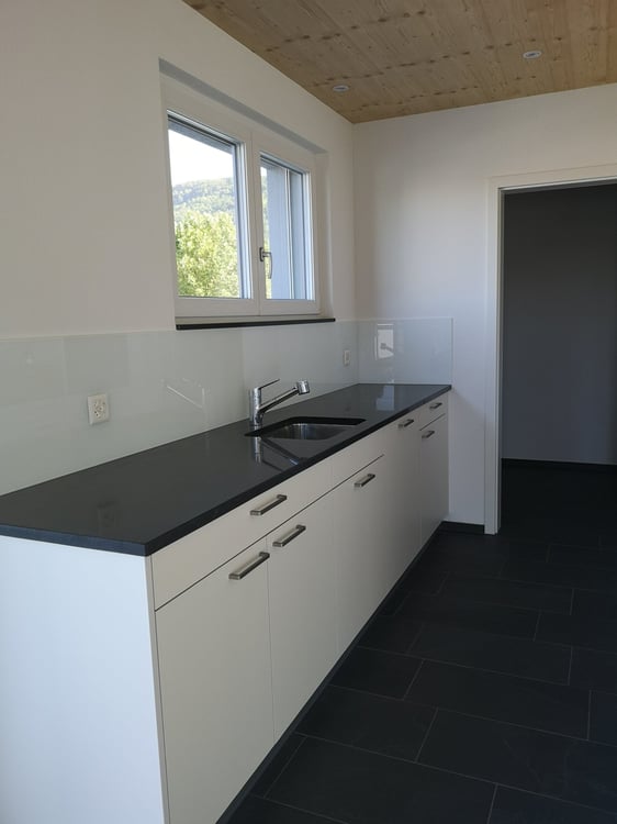 Moderne 3.5-Zimmer-Wohnung mit Terrasse und Aussicht 7