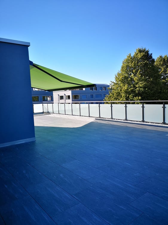 Moderne 3.5-Zimmer-Wohnung mit Terrasse und Aussicht 13