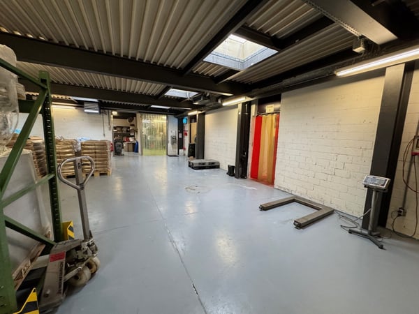 Industrie-/Gewerbehaus mit grossem Potenzial in Gossau 10