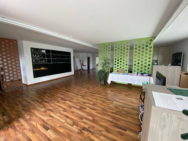 Grosszügige Gewerbefläche mit Balkon in Zuzwil SG 10
