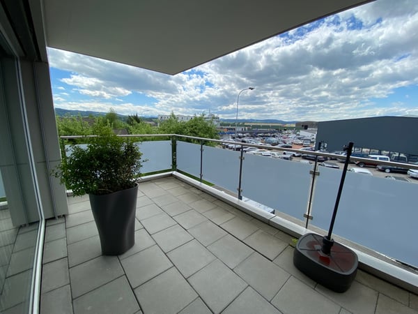 Grosszügige Gewerbefläche mit Balkon in Zuzwil SG 11
