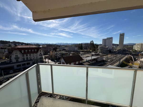 3.5 Zimmerwohnung im 6. OG 7