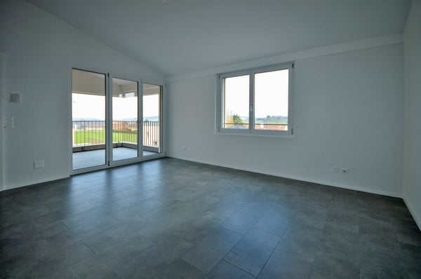 Magnifique appartement 2,5 pièces au dernier étage d'un petit immeuble 3