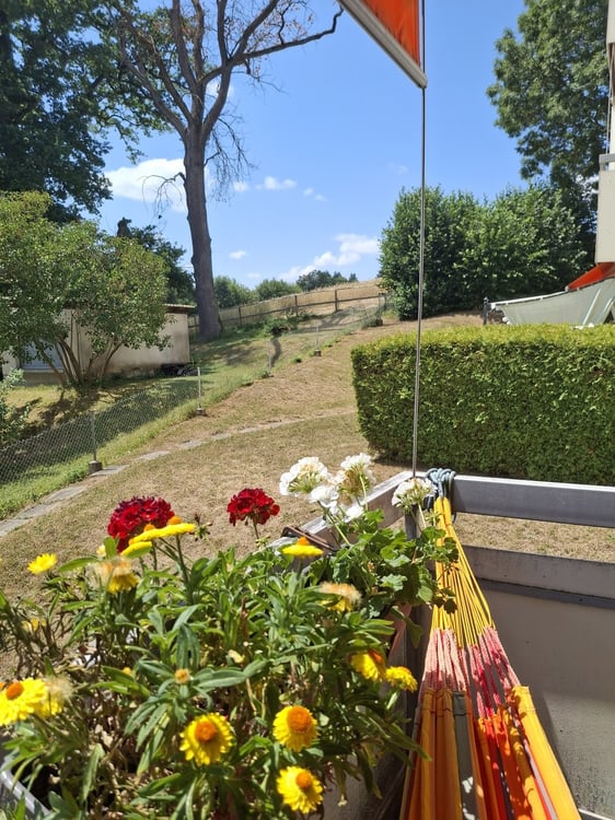 5.5 pièces au rez 9